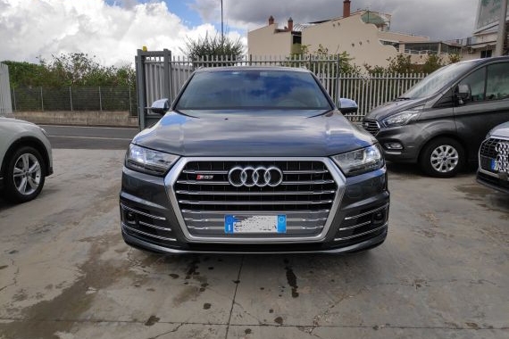 Audi-Q7